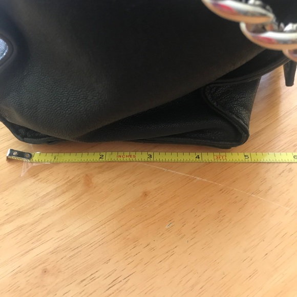 Michael Kors Hamilton Medium Lock and Key Bag - Picture 10 of 11